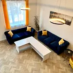 Apartament Lucia *