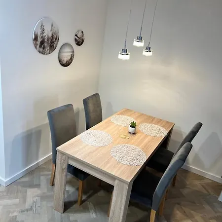 Apartment Lucia *