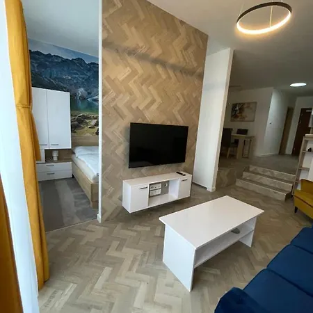 Lucia Apartment *