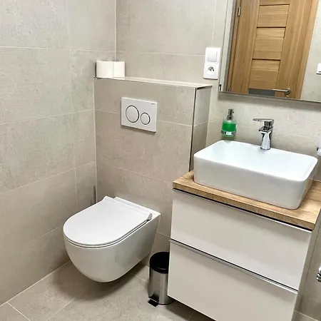 Lucia Apartmán
