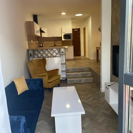 Lucia Apartment *