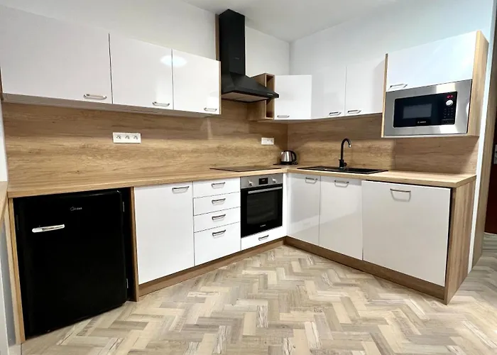 Lucia Apartment *